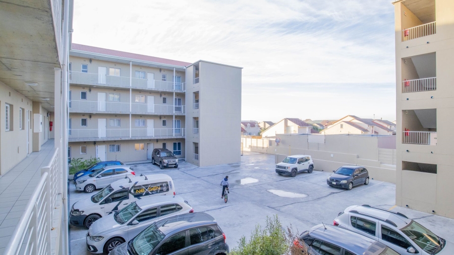 To Let 2 Bedroom Property for Rent in Muizenberg Western Cape